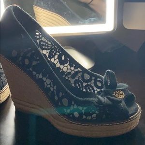 Tory Burch size 7 lace wedges